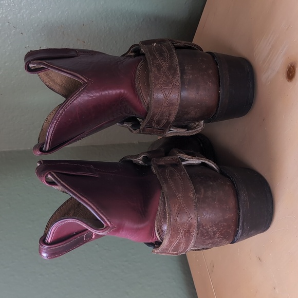 Frye Billy Short Harness Burgundy and Brown Leather Boots - Picture 4 of 8